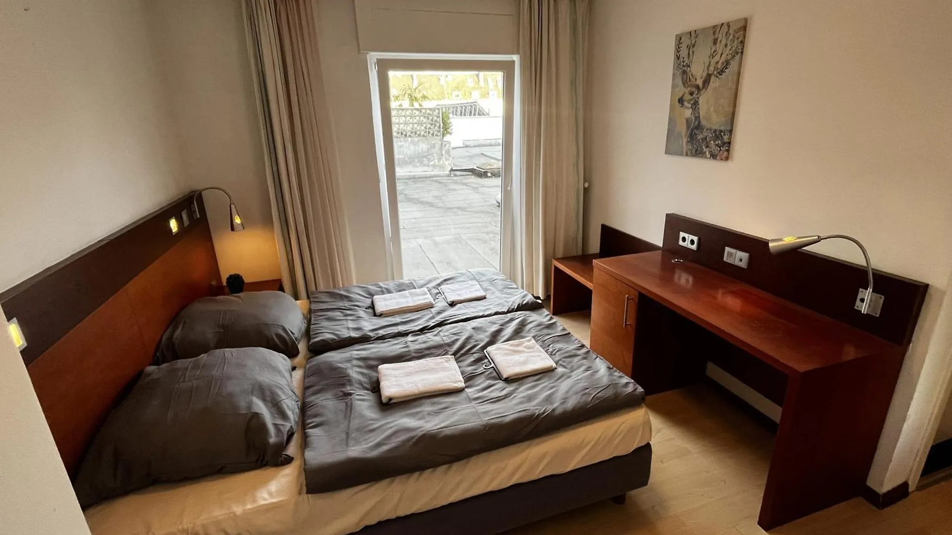 Hotel Tenova Koeln-Neumarkt 0*, Köln Almanya