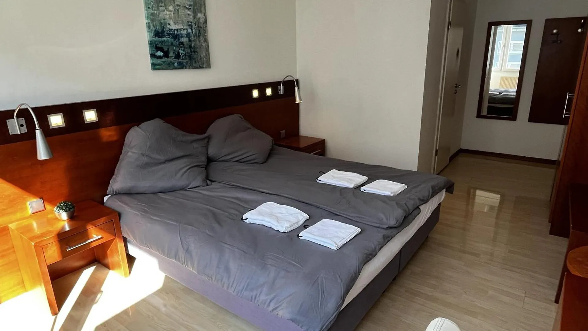 Hotel Tenova Koeln-Neumarkt  Cologne