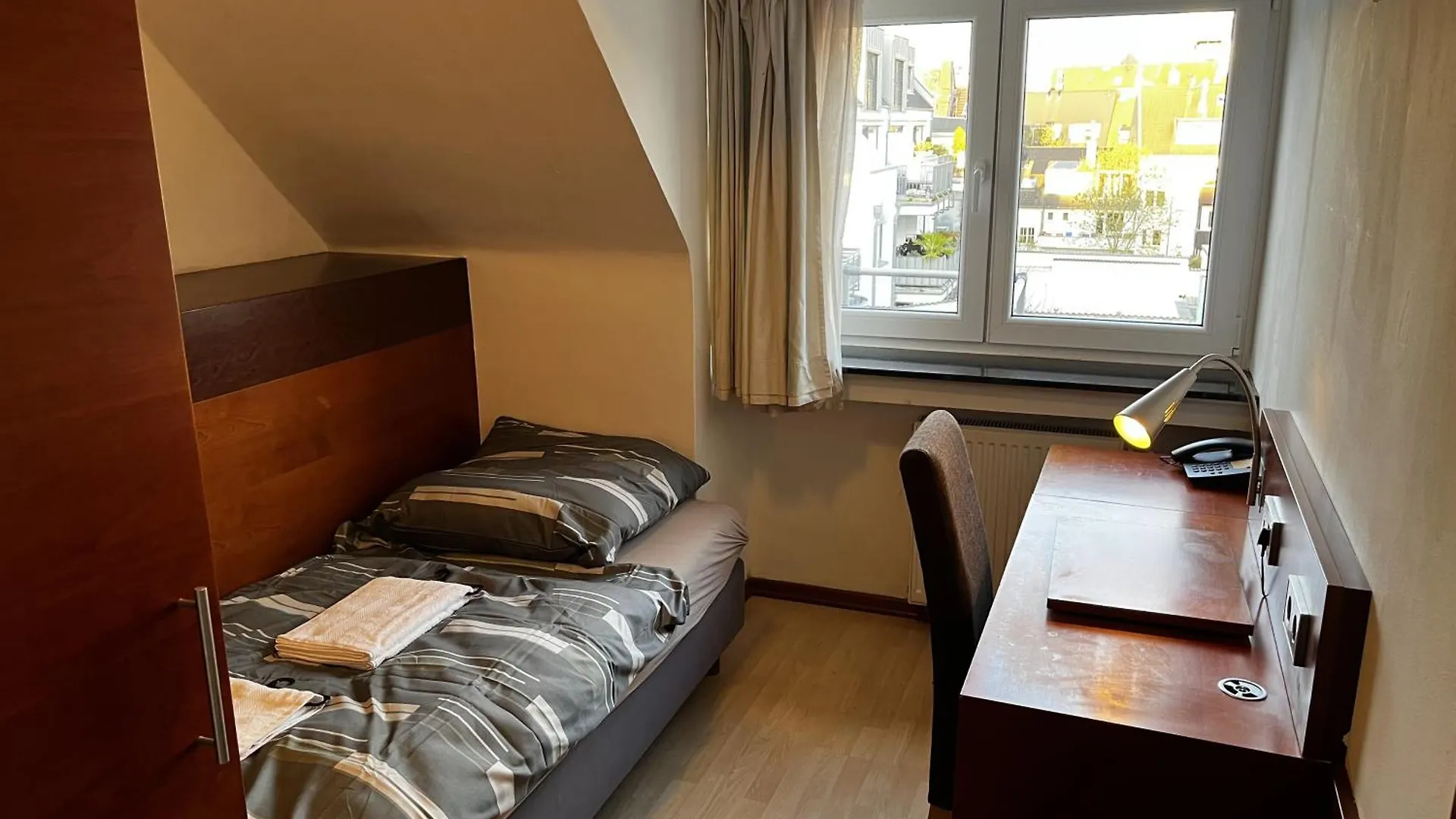 Hotel Tenova Koeln-Neumarkt 0*, Cologne Germany