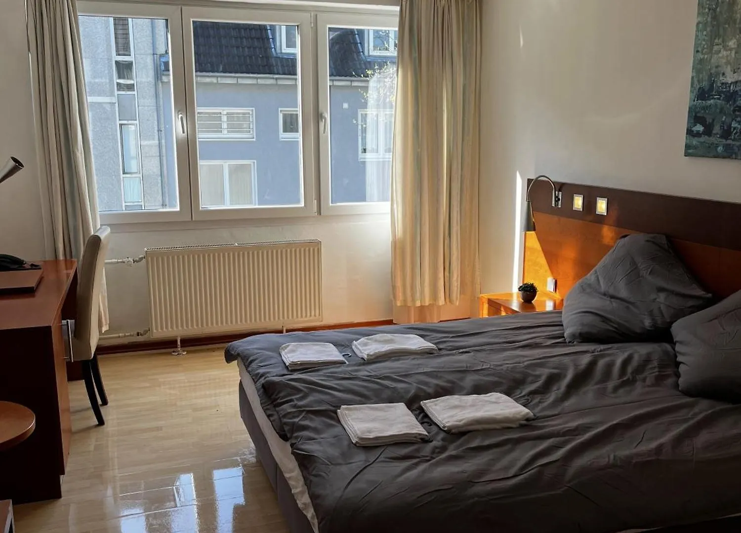 Hotel Tenova Koeln-Neumarkt 0*, ケルン